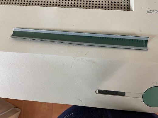 Encuadernadora térmica Powis Parker Fastback para reparar, con unas 3.550 lomeras A4