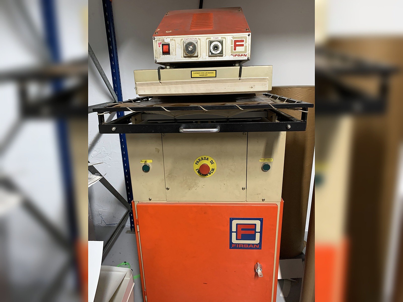 Plancha hidráulica industrial Firsan 48×37 cm para transfer textil